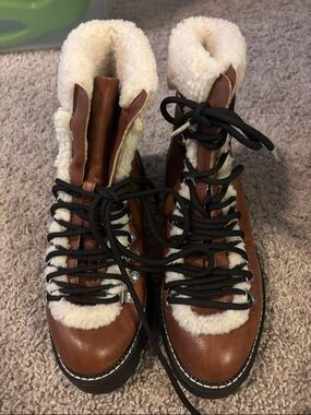 Steve Madden Cool Planet Women’s Faux-Shearling Lace-Up Women's Boots